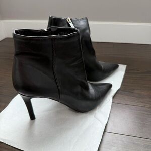 Elegant Black Ankle Boots